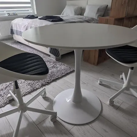 Apartment E3 Luxury Oldtown - Free Parking, Supermarket, Pcscreen, Netflix, Unlimited Music, Aircon *