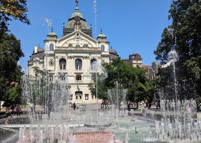 E3 Luxury Oldtown - Free Parking, Supermarket, Pcscreen, Netflix, Unlimited Music, Aircon Košice